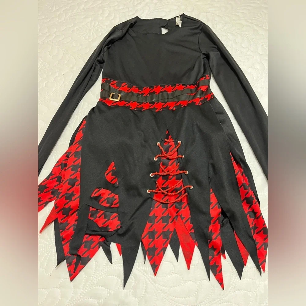 Black and Red Long Sleeve Dress